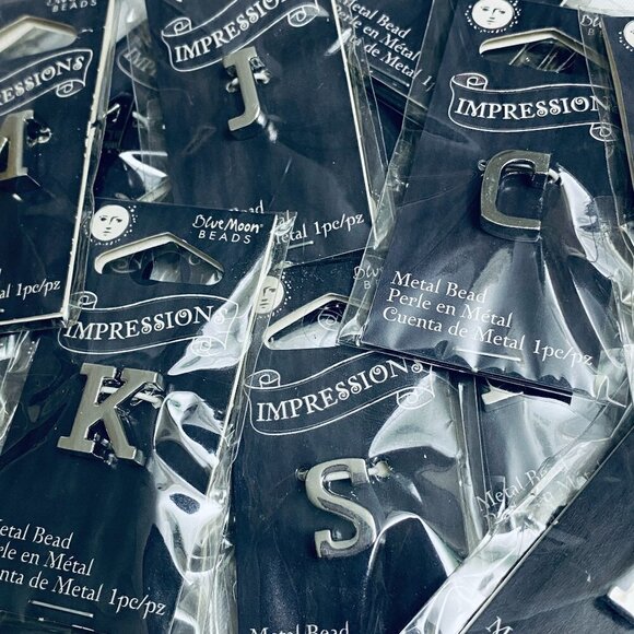 17 piece Lot of Initial Pendants for Jewelry Making Craft Supplies - Picture 3 of 10